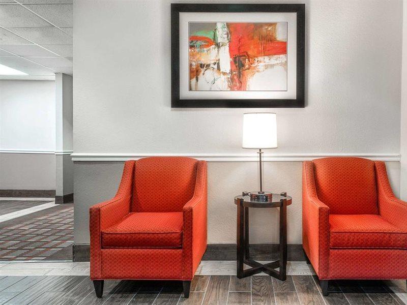 Days Inn & Suites By Wyndham Dallas Exterior foto